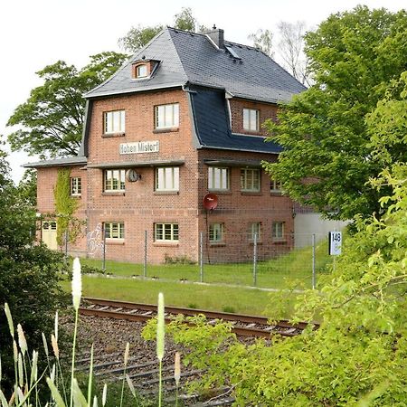 Bahnhof Hohen Mistorf Apartment ภายนอก รูปภาพ
