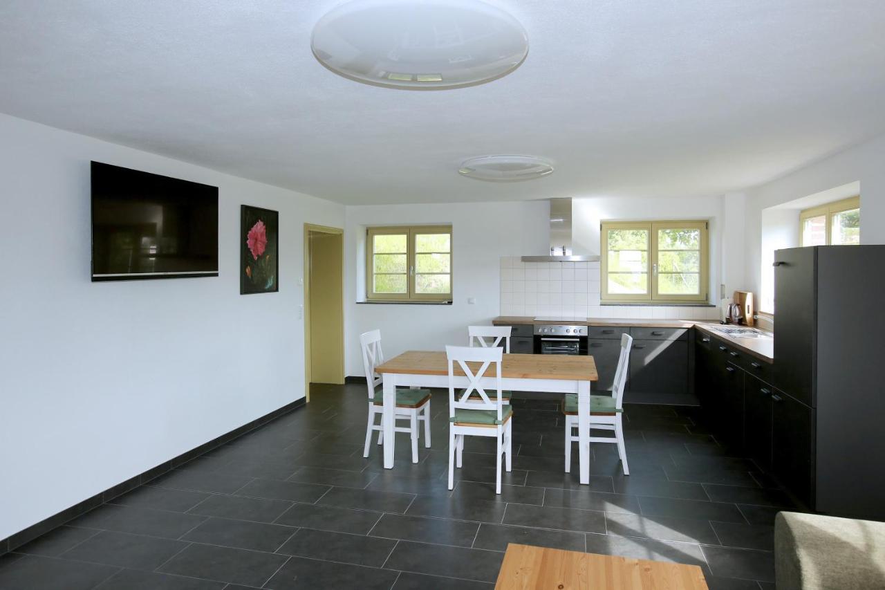 Bahnhof Hohen Mistorf Apartment ภายนอก รูปภาพ