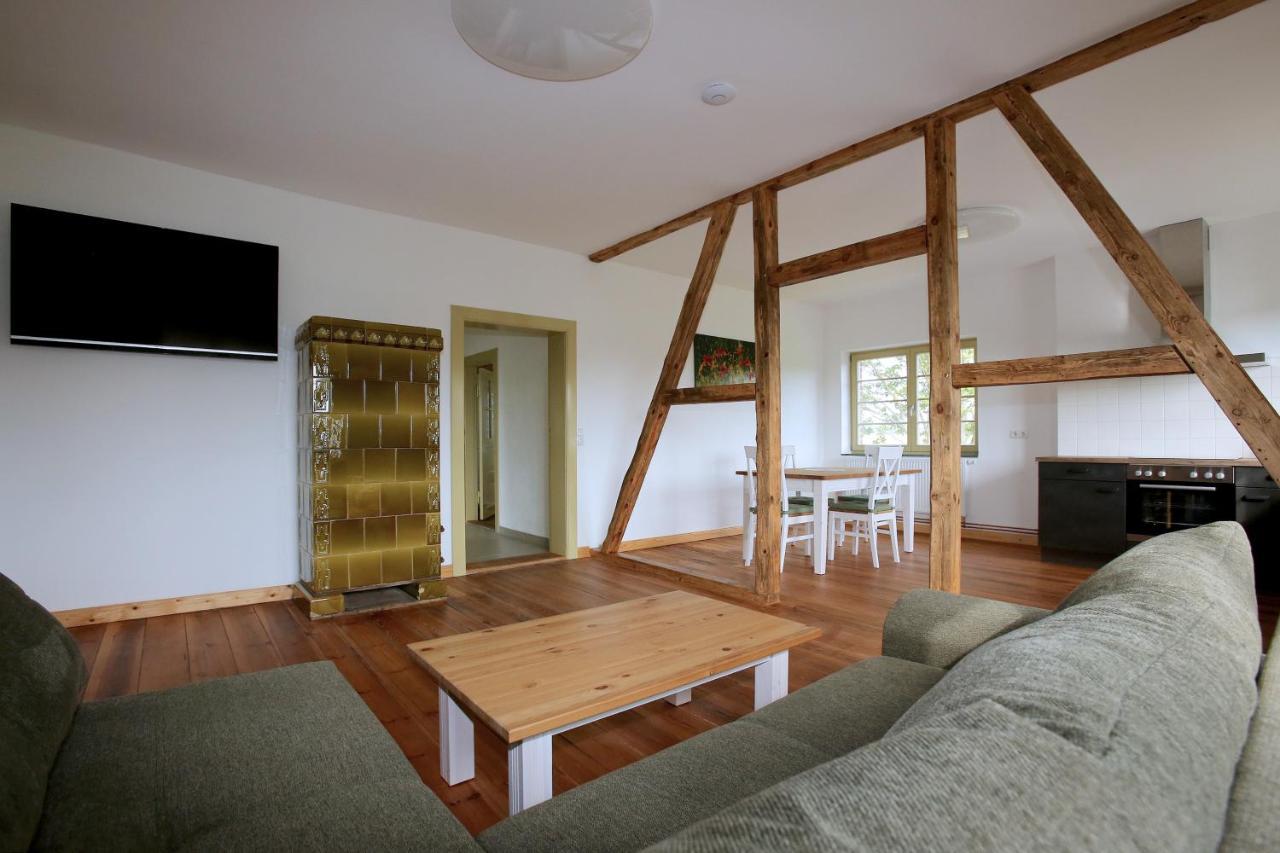 Bahnhof Hohen Mistorf Apartment ภายนอก รูปภาพ